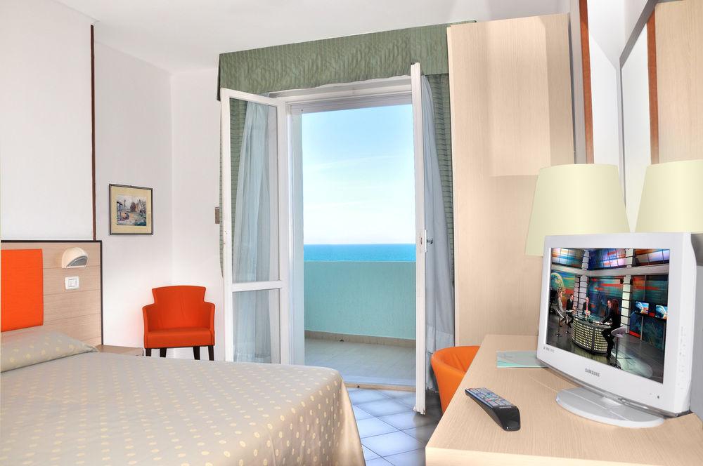 Hotel Losanna Gabicce Mare Exteriér fotografie
