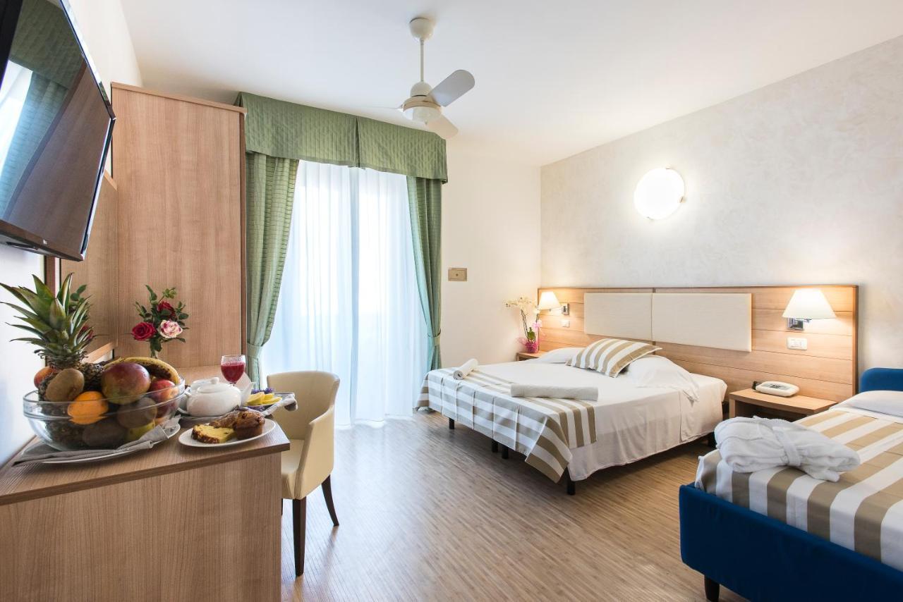 Hotel Losanna Gabicce Mare Exteriér fotografie