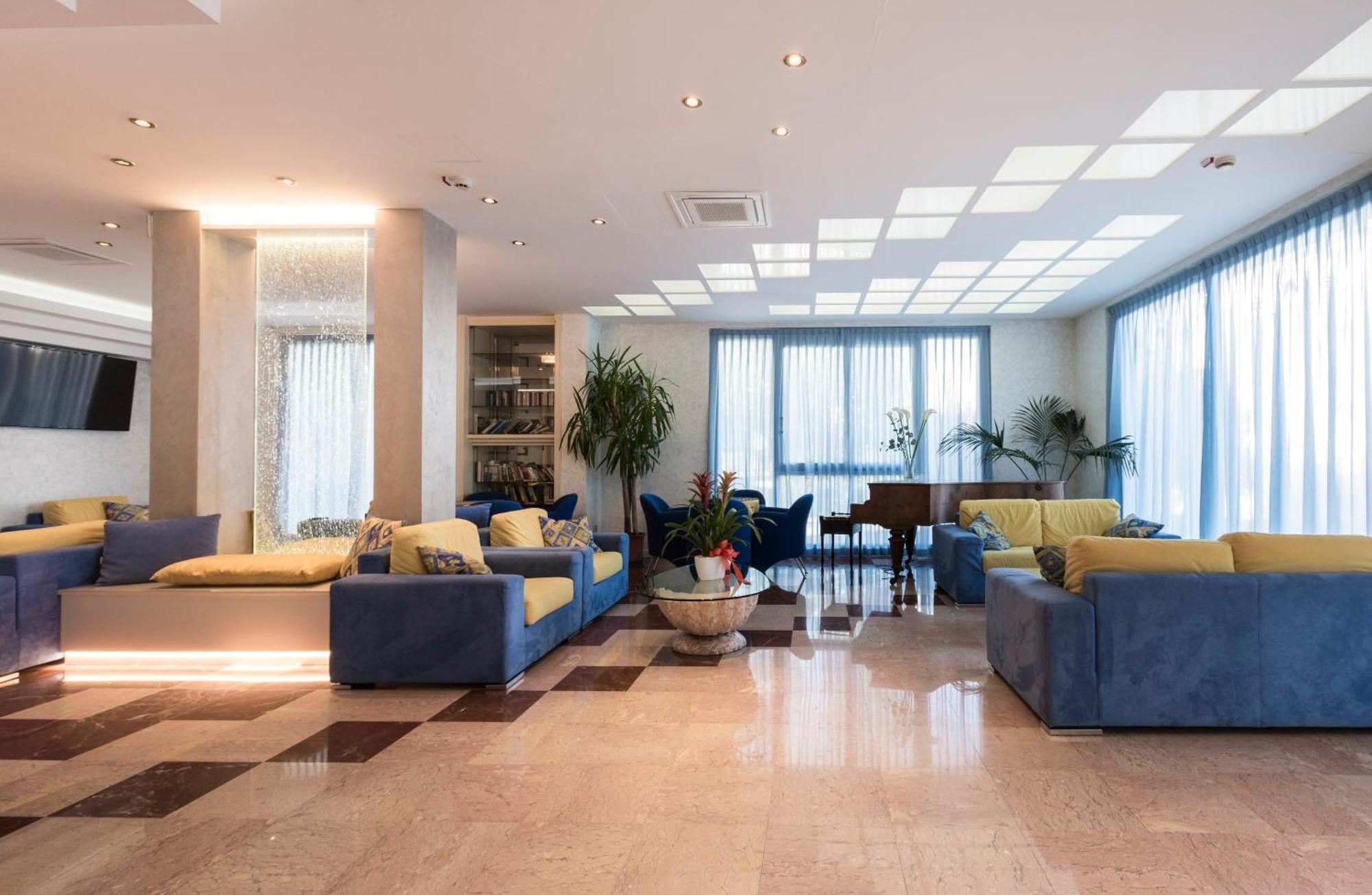 Hotel Losanna Gabicce Mare Exteriér fotografie