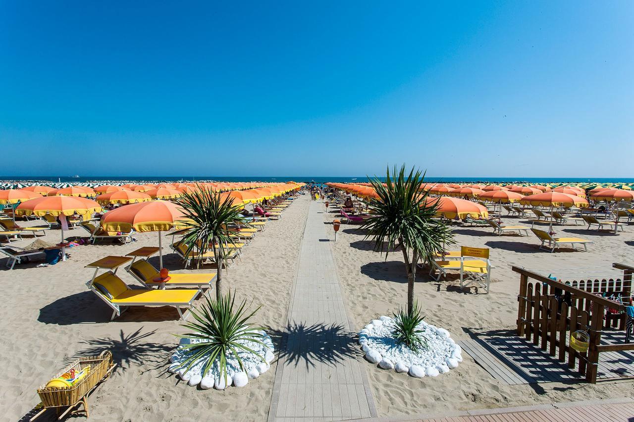 Hotel Losanna Gabicce Mare Exteriér fotografie